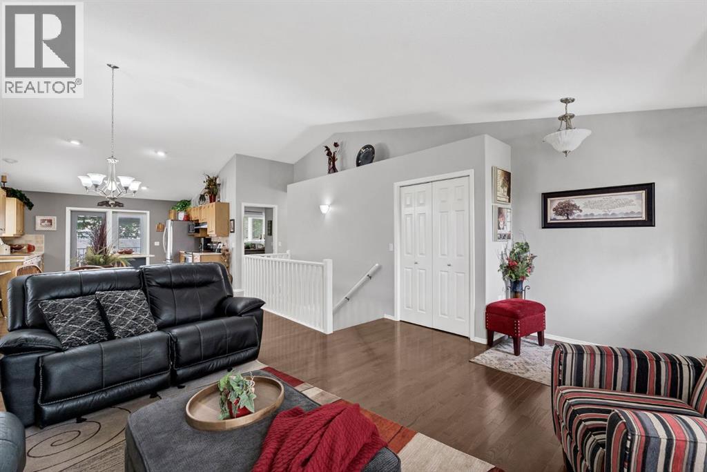 72 Sandstone Place Se Property Photo 10