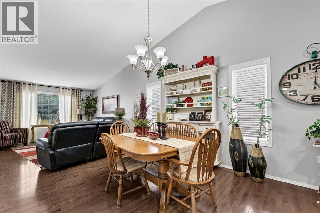 72 Sandstone Place Se Property Photo 12