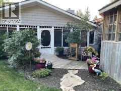 606 Pigeon Close Property Photo 4