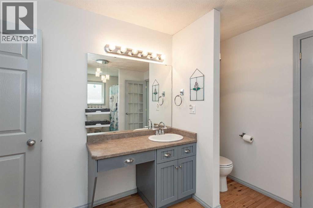 606 Pigeon Close Property Photo 10