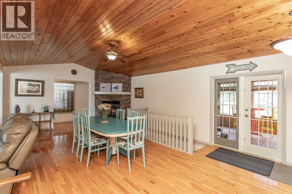 606 Pigeon Close Property Photo 15