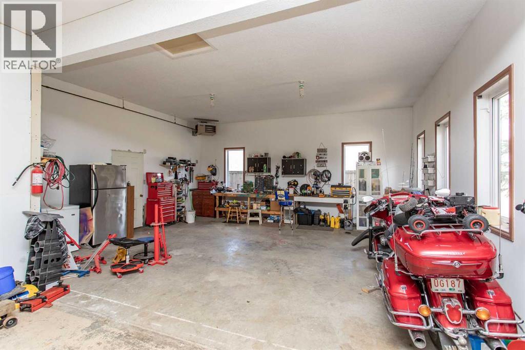 606 Pigeon Close Property Photo 33