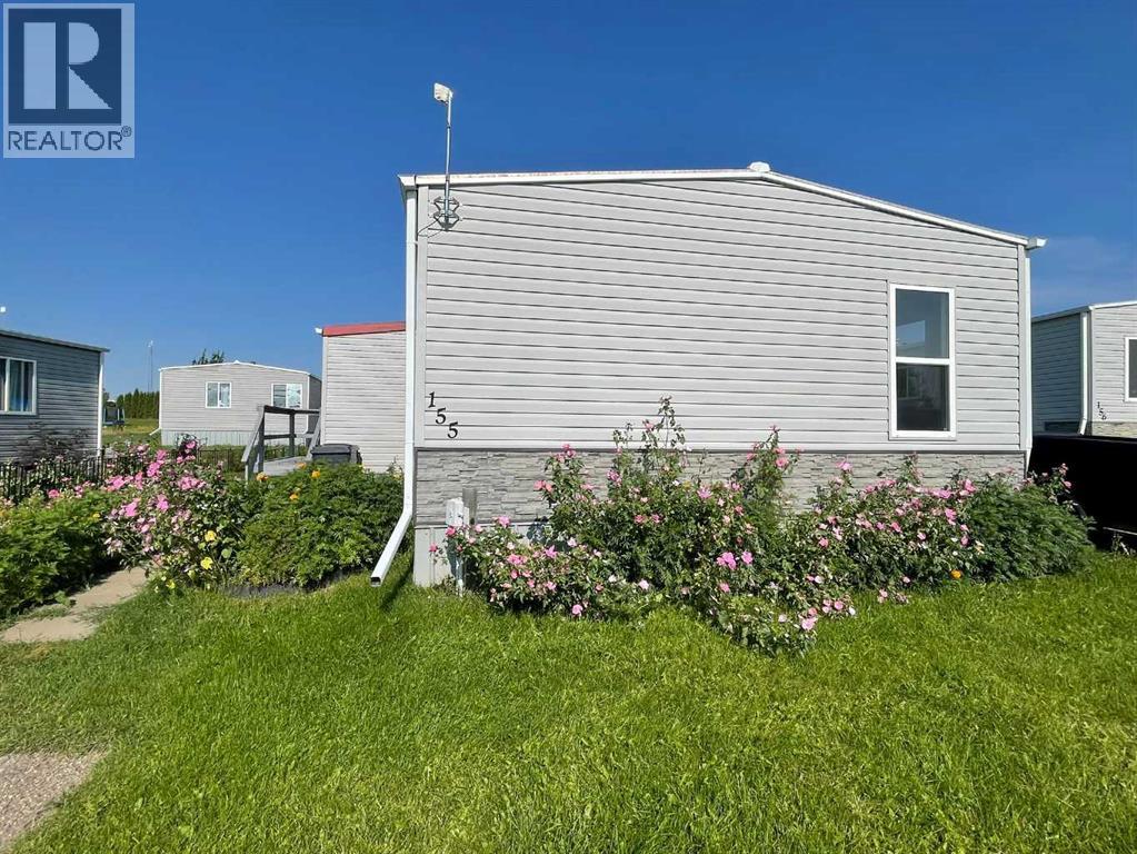 5308 57 Street Property Photo 2