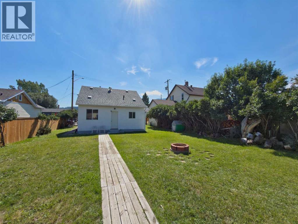 8005 19 Avenue Property Photo 3
