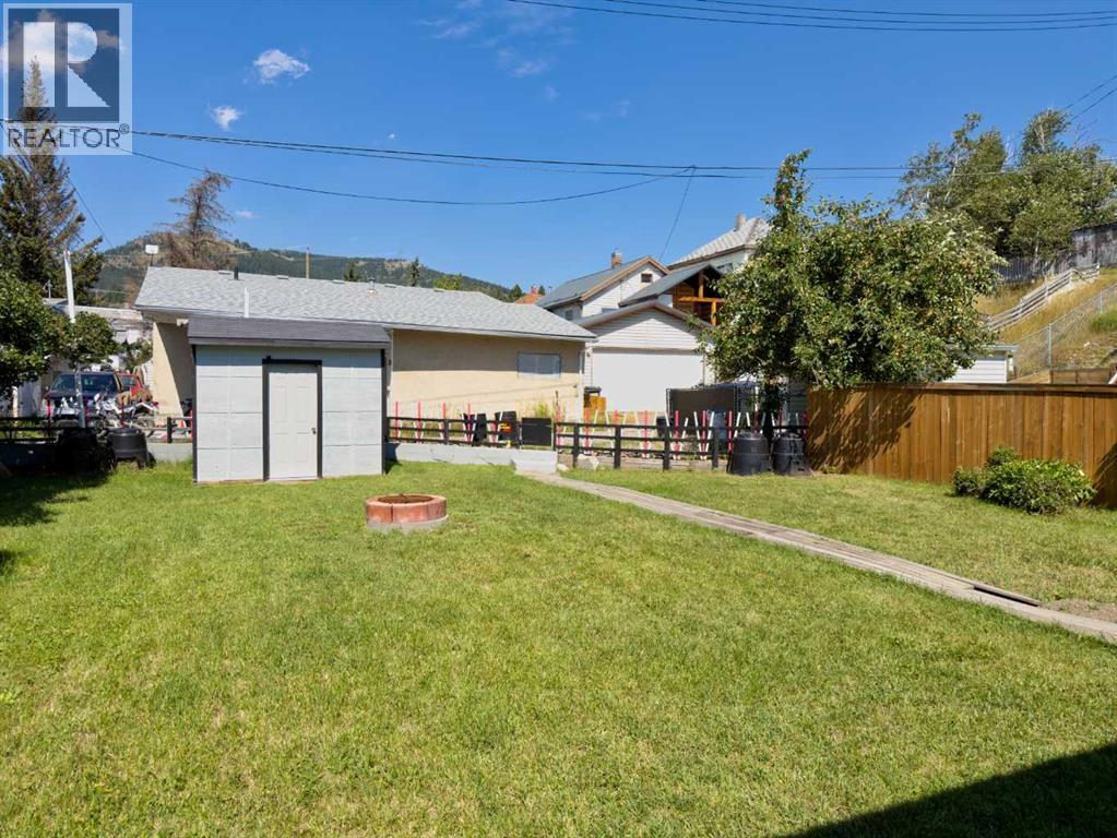 8005 19 Avenue Property Photo 4