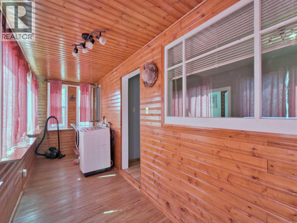 8005 19 Avenue Property Photo 6