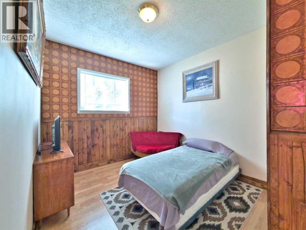8005 19 Avenue Property Photo 9