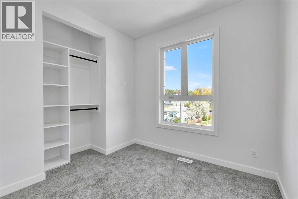4903 Bowness Road Nw Property Photo 15