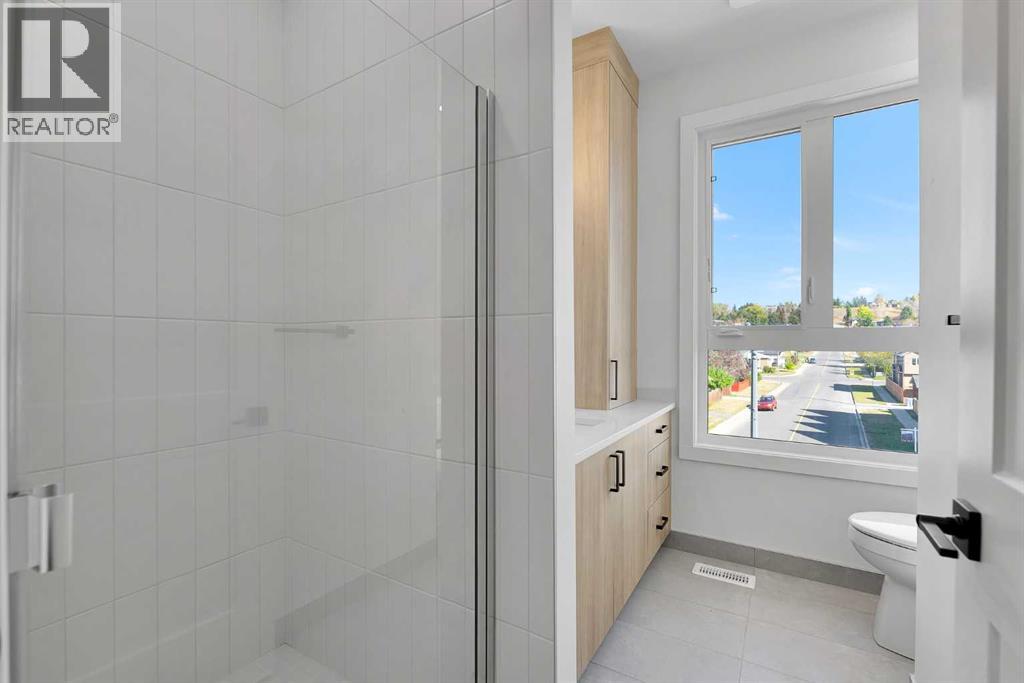 4903 Bowness Road Nw Property Photo 17