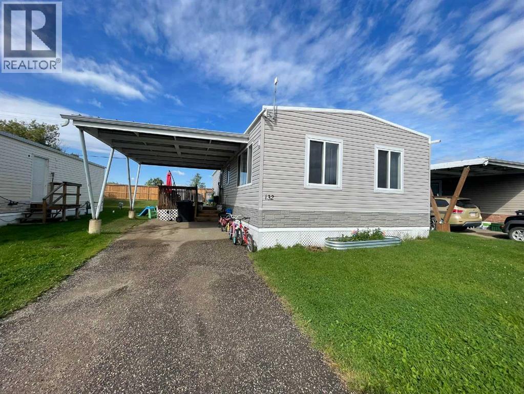 5308 57 Street Property Photo 1