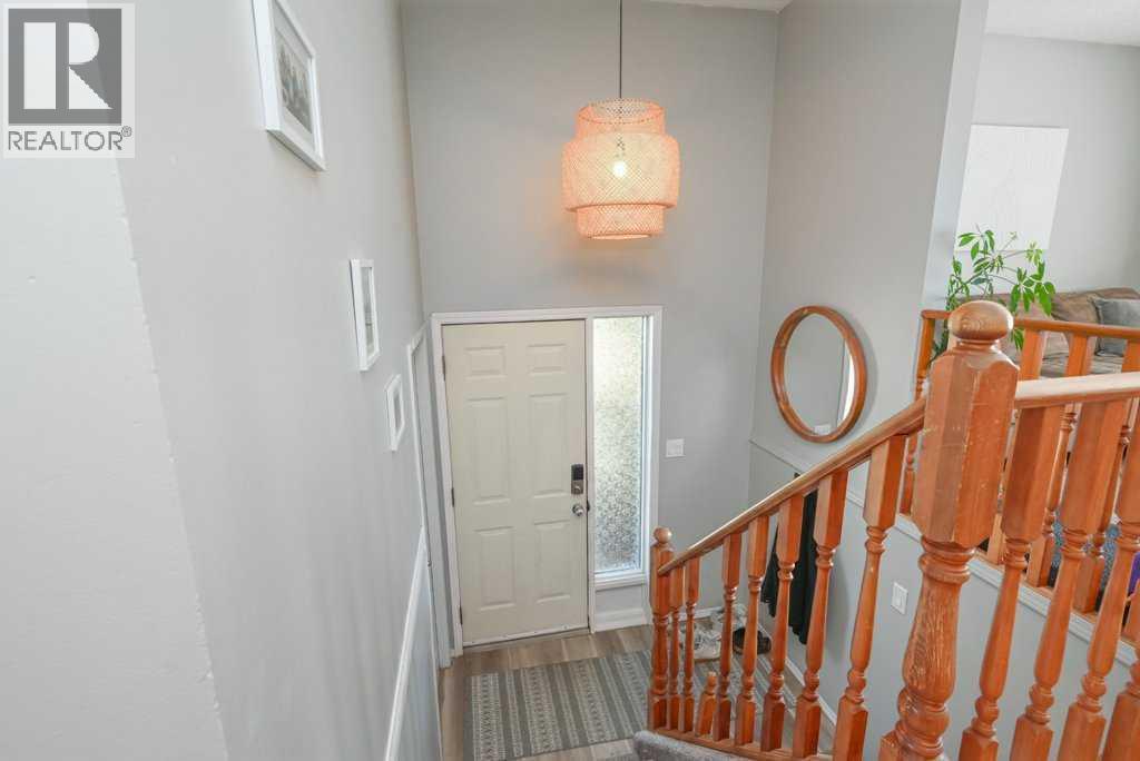 3702 51 Avenue Property Photo 6