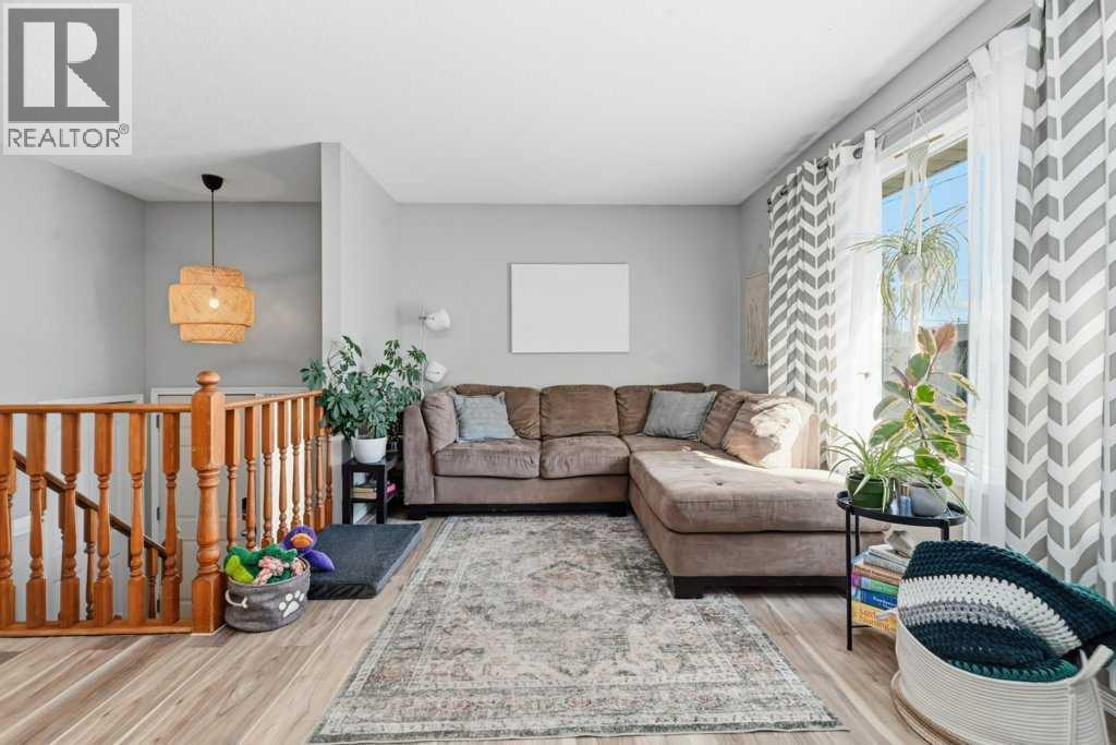 3702 51 Avenue Property Photo 8