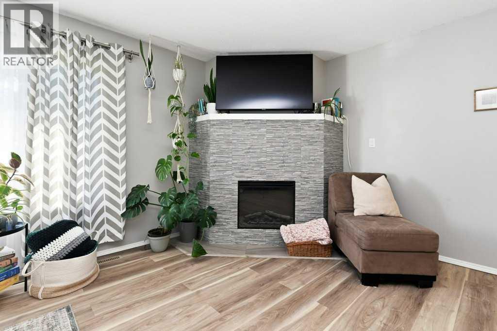 3702 51 Avenue Property Photo 9