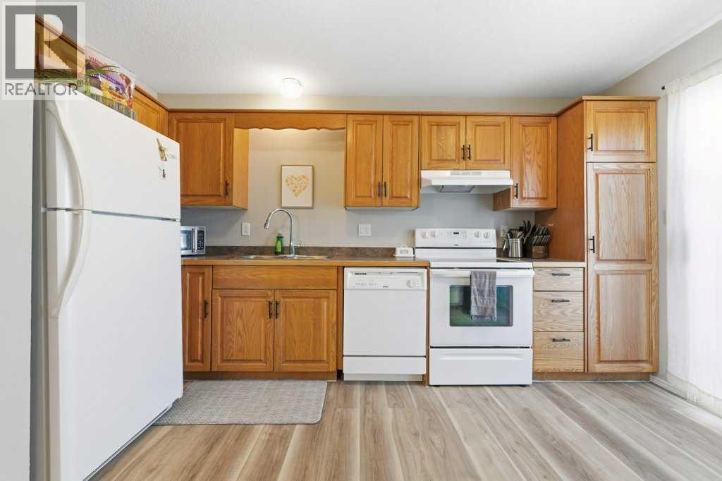 3702 51 Avenue Property Photo 13