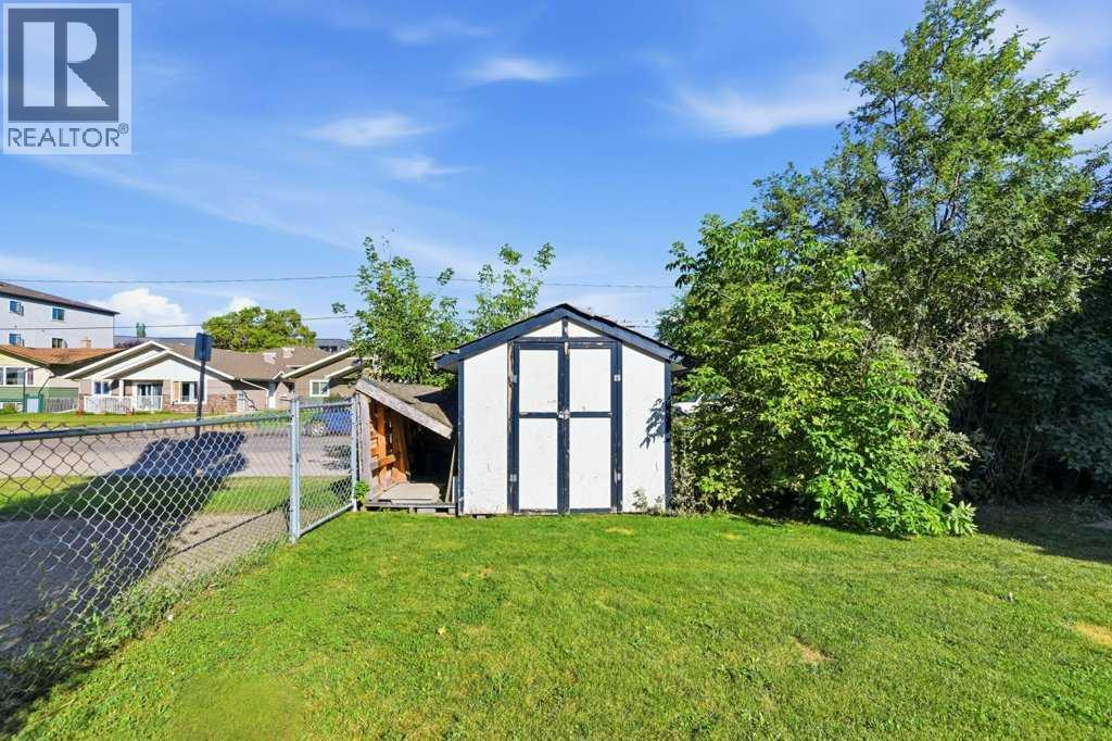 3702 51 Avenue Property Photo 28