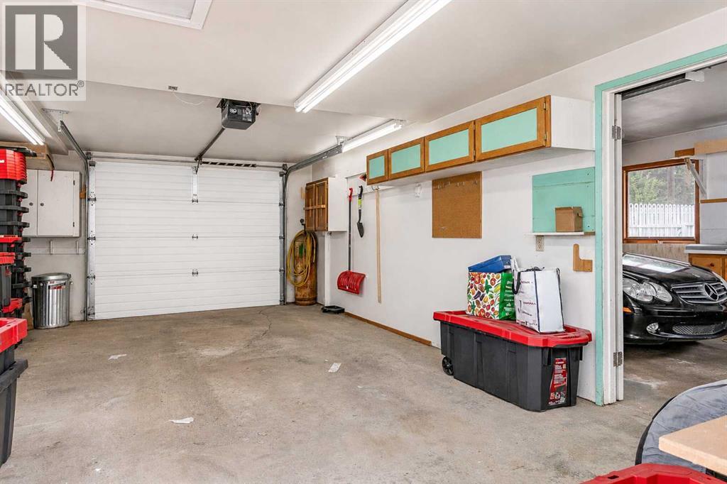 239 2 Street E Property Photo 49