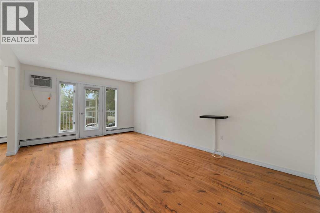 252 4 Street Southeast Property Photo 11