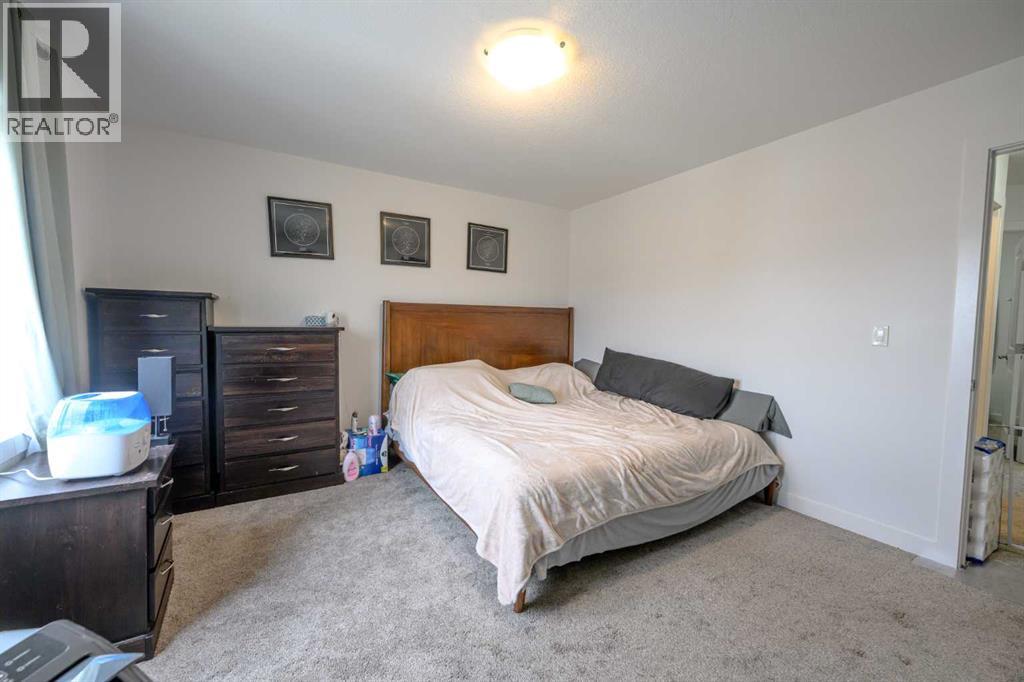 9507b 112 Avenue Property Photo 9