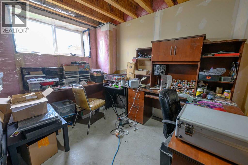 9507b 112 Avenue Property Photo 14
