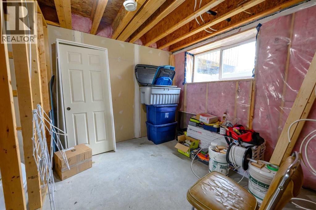 9507b 112 Avenue Property Photo 15