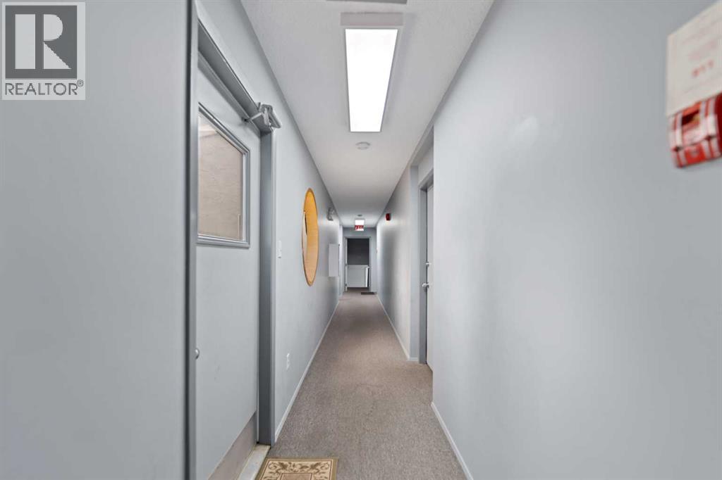 2312 1 Street Nw Property Photo 8