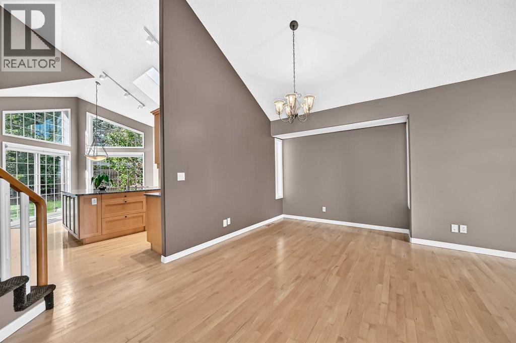 180 Hamptons Terrace Nw Property Photo 9