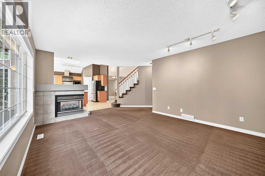 180 Hamptons Terrace Nw Property Photo 17
