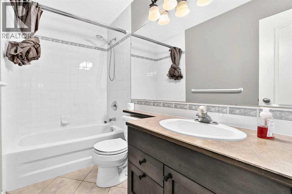 180 Hamptons Terrace Nw Property Photo 31