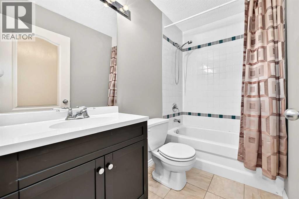 180 Hamptons Terrace Nw Property Photo 38