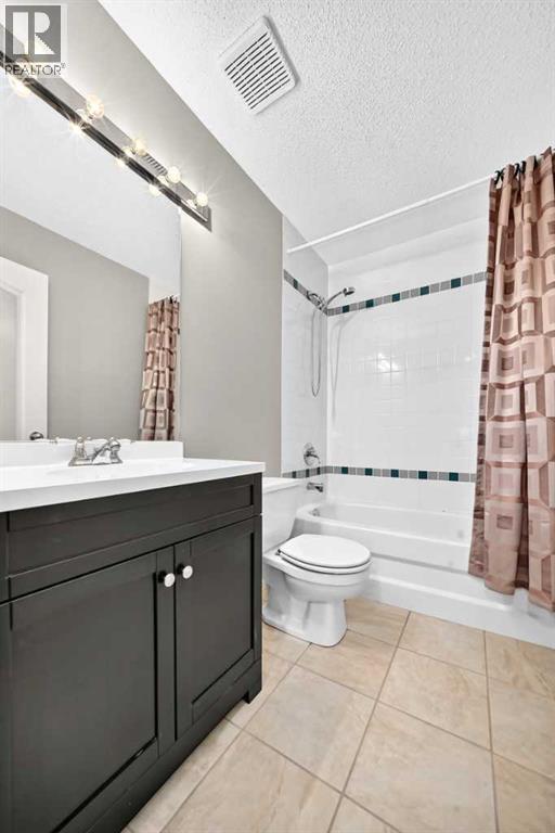 180 Hamptons Terrace Nw Property Photo 41