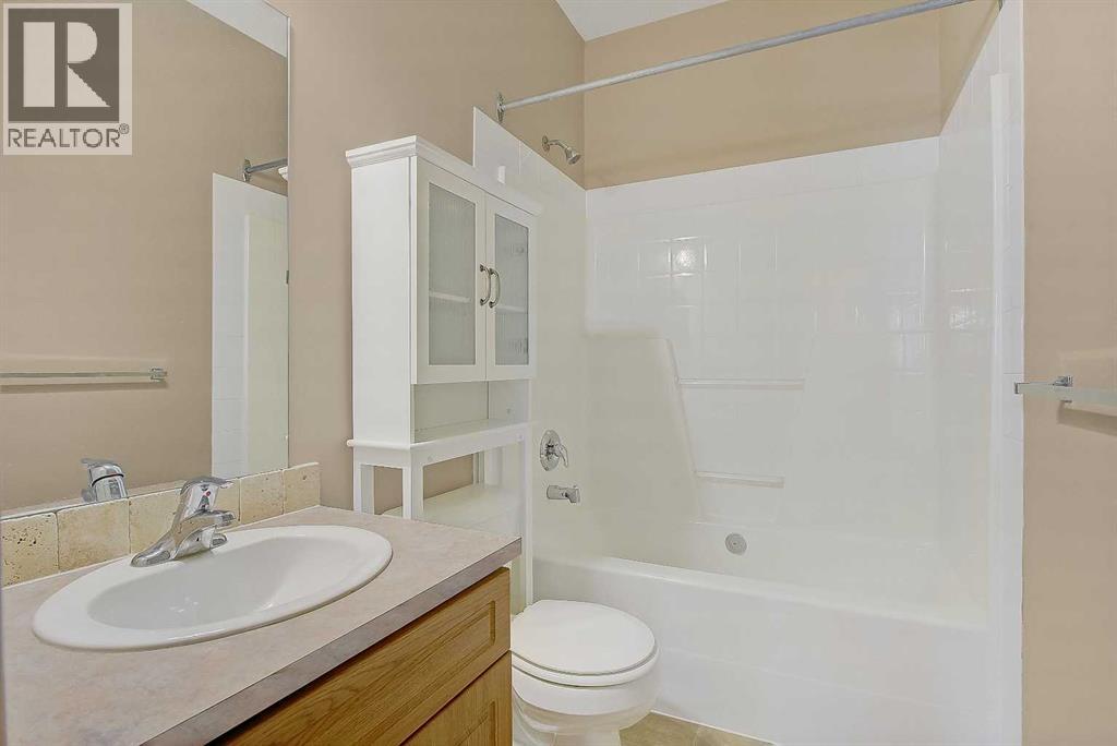 9221 Lakeland Drive Property Photo 9