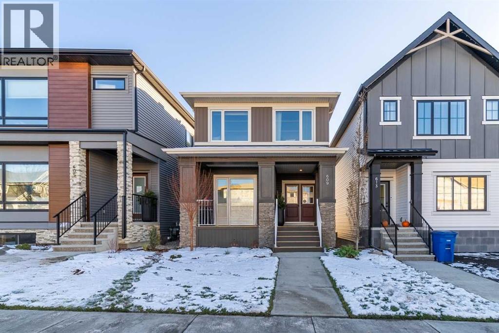 609 Lambeau Link SE