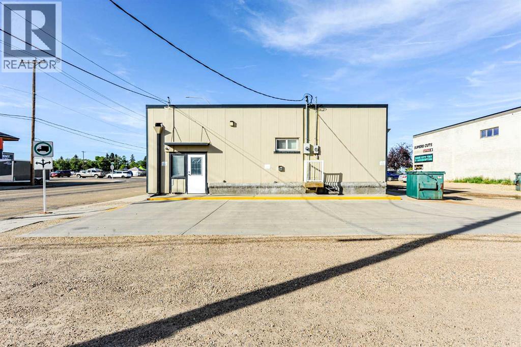4711 51 Avenue Property Photo 6