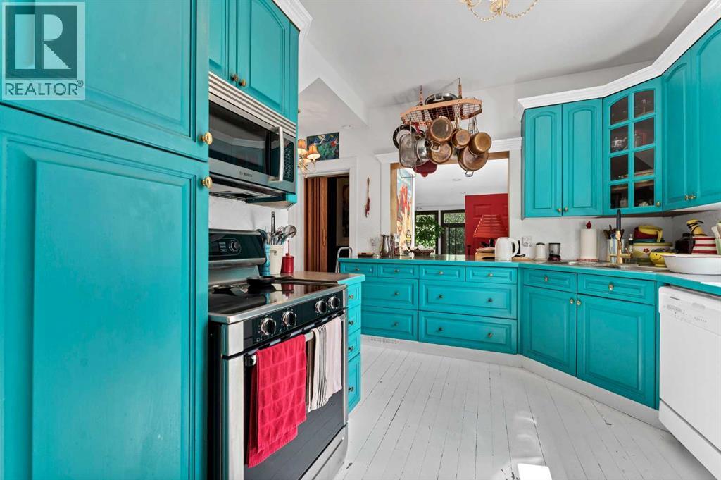 335 1 Street Se Property Photo 13
