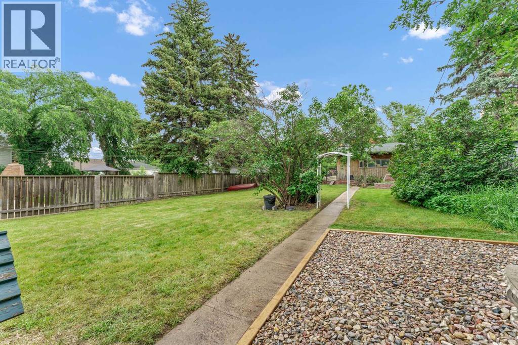 335 1 Street Se Property Photo 43