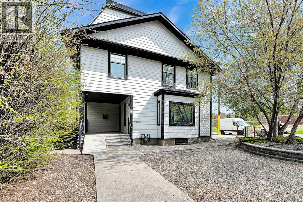 1850 14 Street Sw Property Photo 8