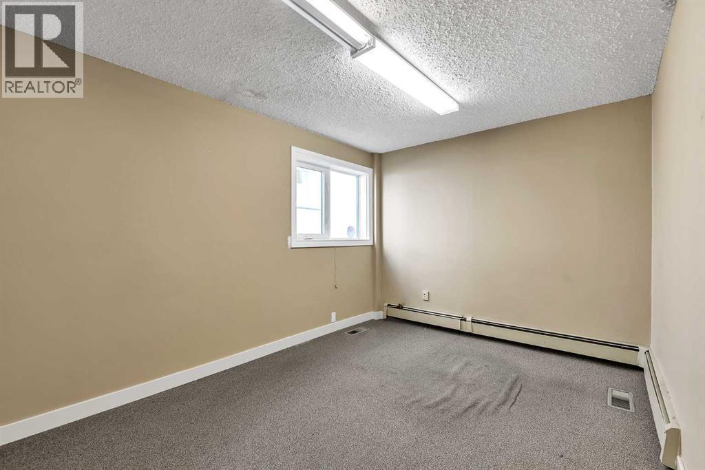 1850 14 Street Sw Property Photo 16