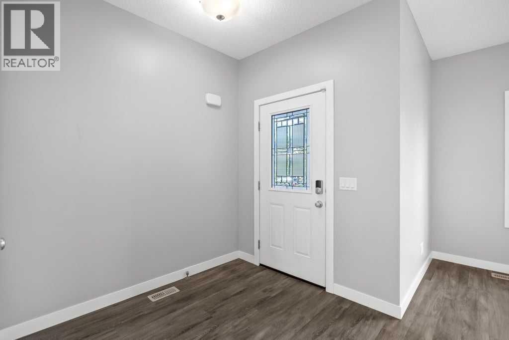 338 Fireside Boulevard Property Photo 4
