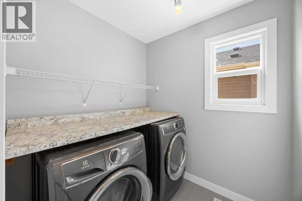 338 Fireside Boulevard Property Photo 27