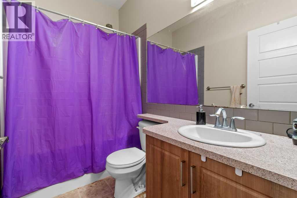 74 Hawkridge Boulevard Property Photo 4