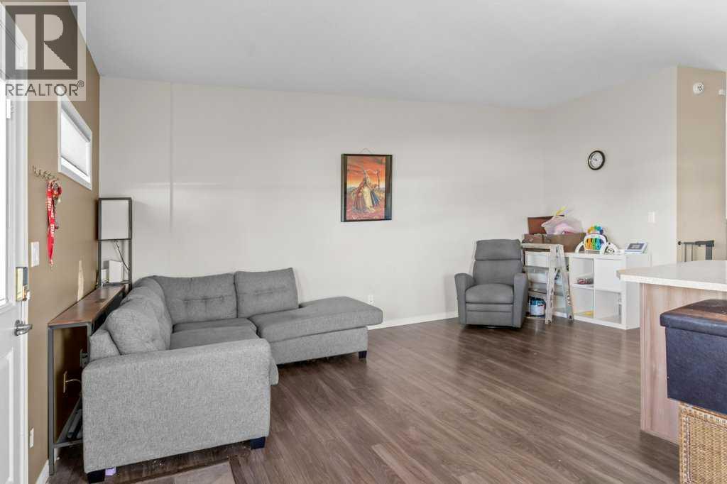 74 Hawkridge Boulevard Property Photo 9
