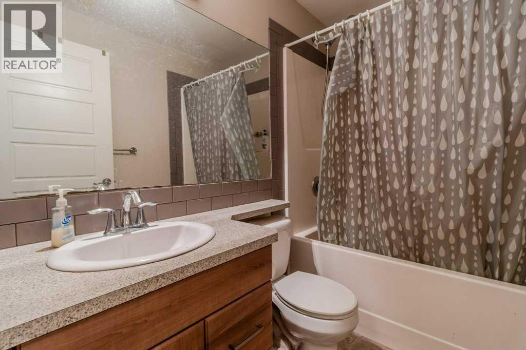 74 Hawkridge Boulevard Property Photo 14