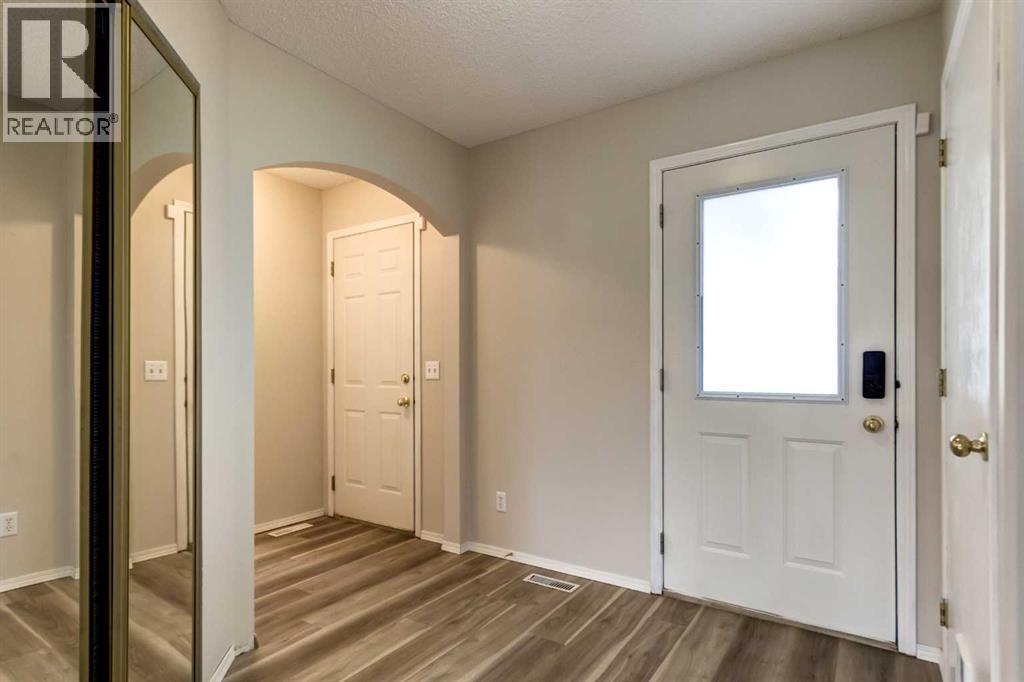 1820 Woodside Boulevard Nw Property Photo 3