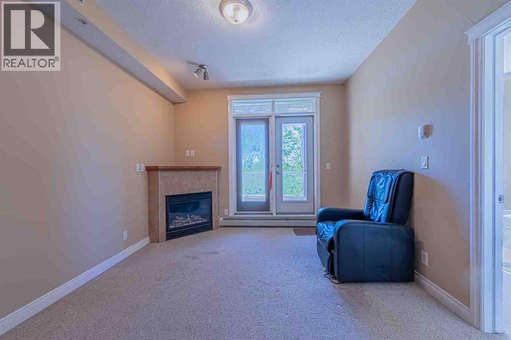 24 Hemlock Crescent Southwest Property Photo 5