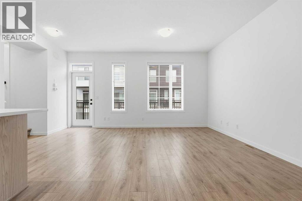174 Walgrove Common Se Property Photo 16