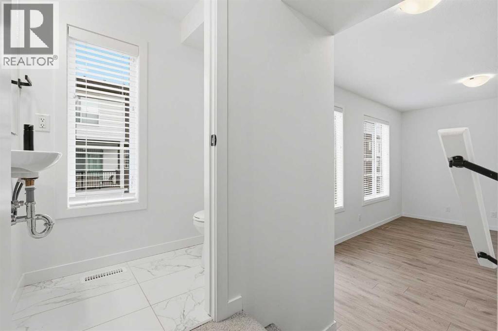 174 Walgrove Common Se Property Photo 27