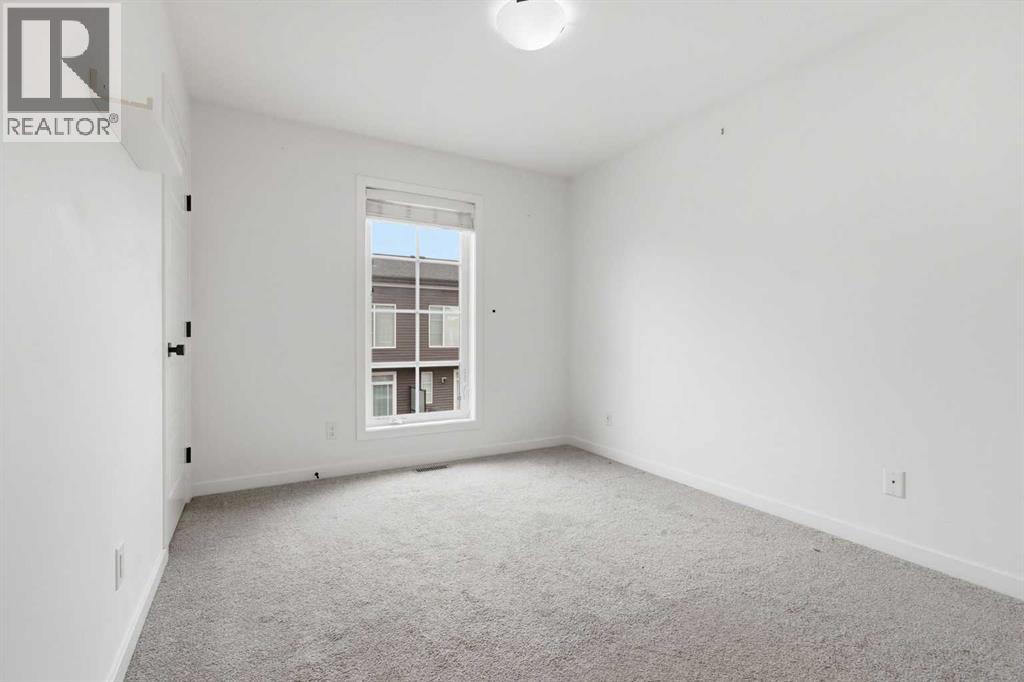 174 Walgrove Common Se Property Photo 31