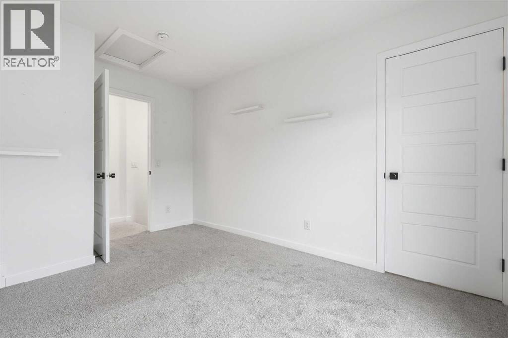 174 Walgrove Common Se Property Photo 33