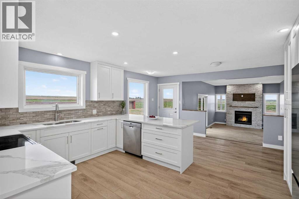 578099 83 Street E Property Photo 1