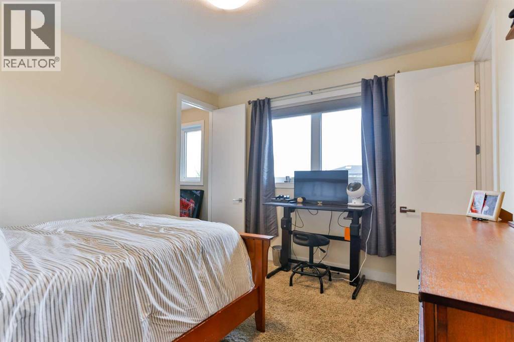 63 Stonecrest Point W Property Photo 19